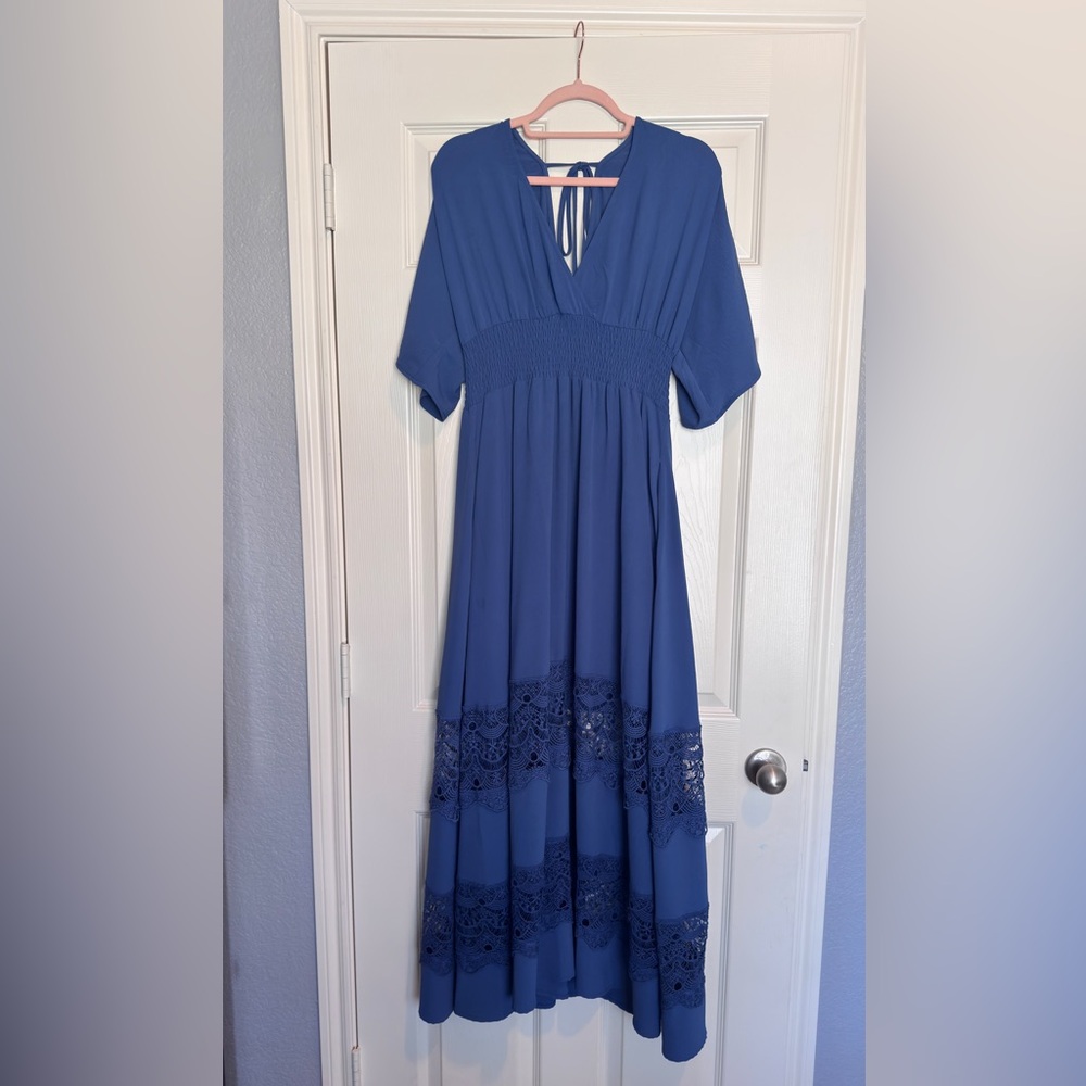 Elegant Blue Midi Dress with Lace Details